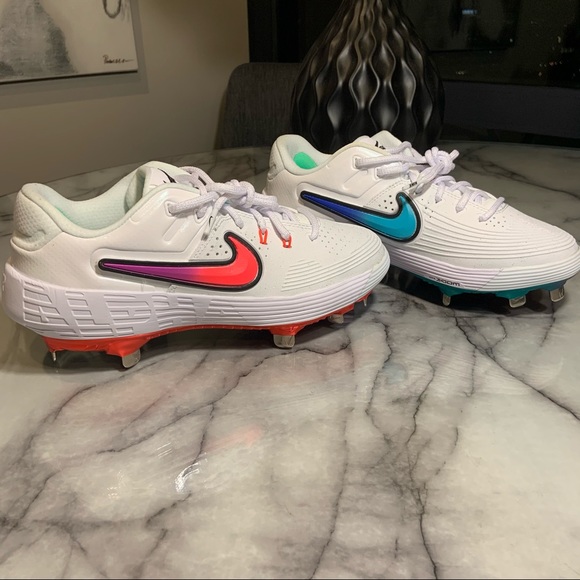 Nike Zoom Hyperdiamond 3 Elite Softball Cleats - Picture 11 of 12